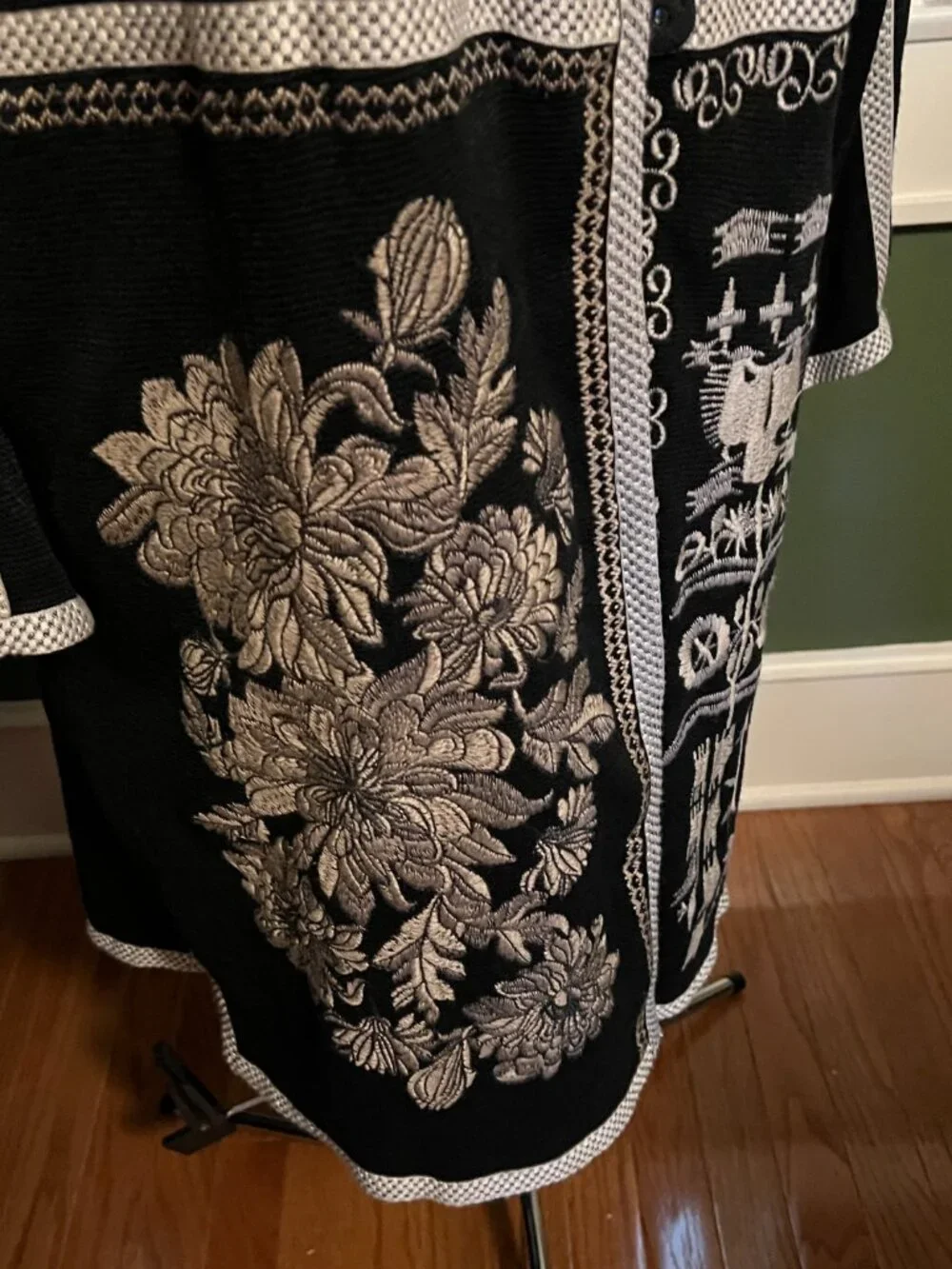 Johnny Was Embroidered Sweater Tunic - Picture 2 of 16